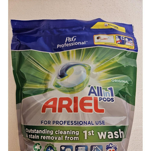 Detergente Ariel Formula Profesional Original 45 capsulas